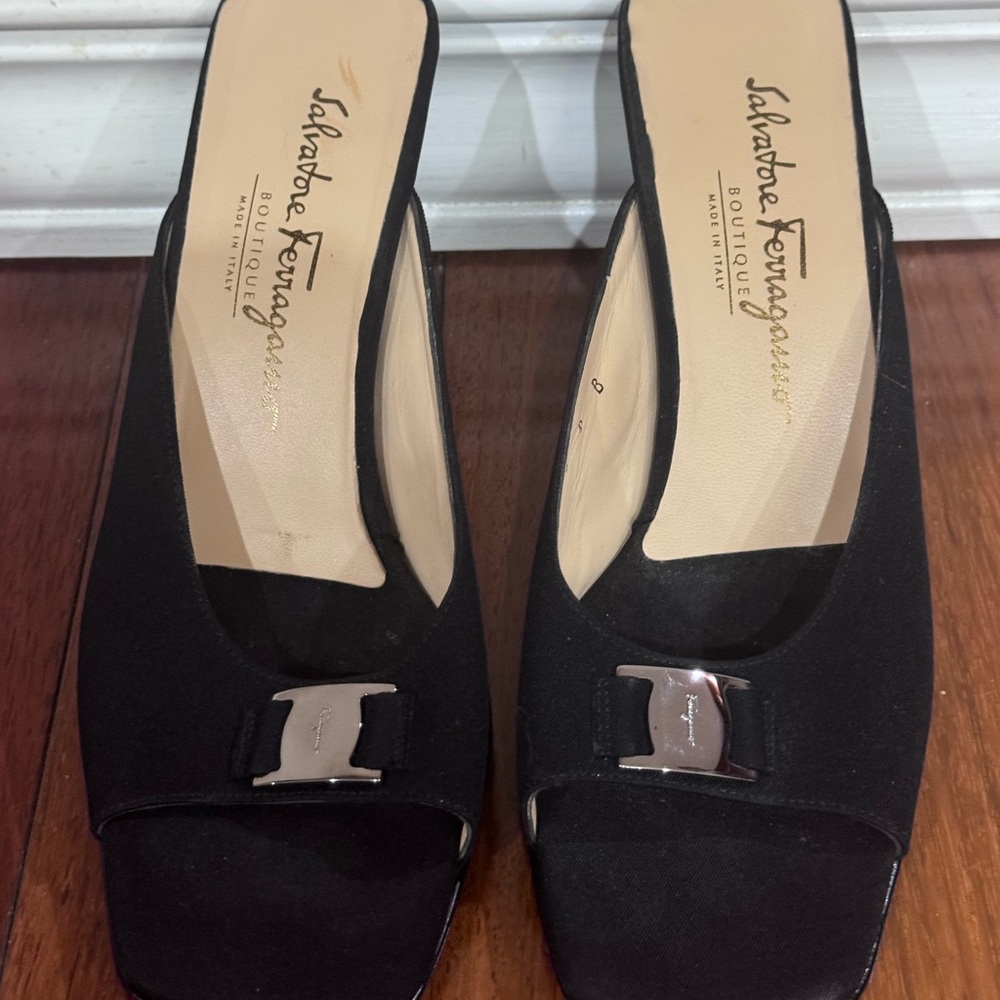Salvatore Ferragamo- BOUTIQUE- Black Peep-Toe Heels with Silver Accent